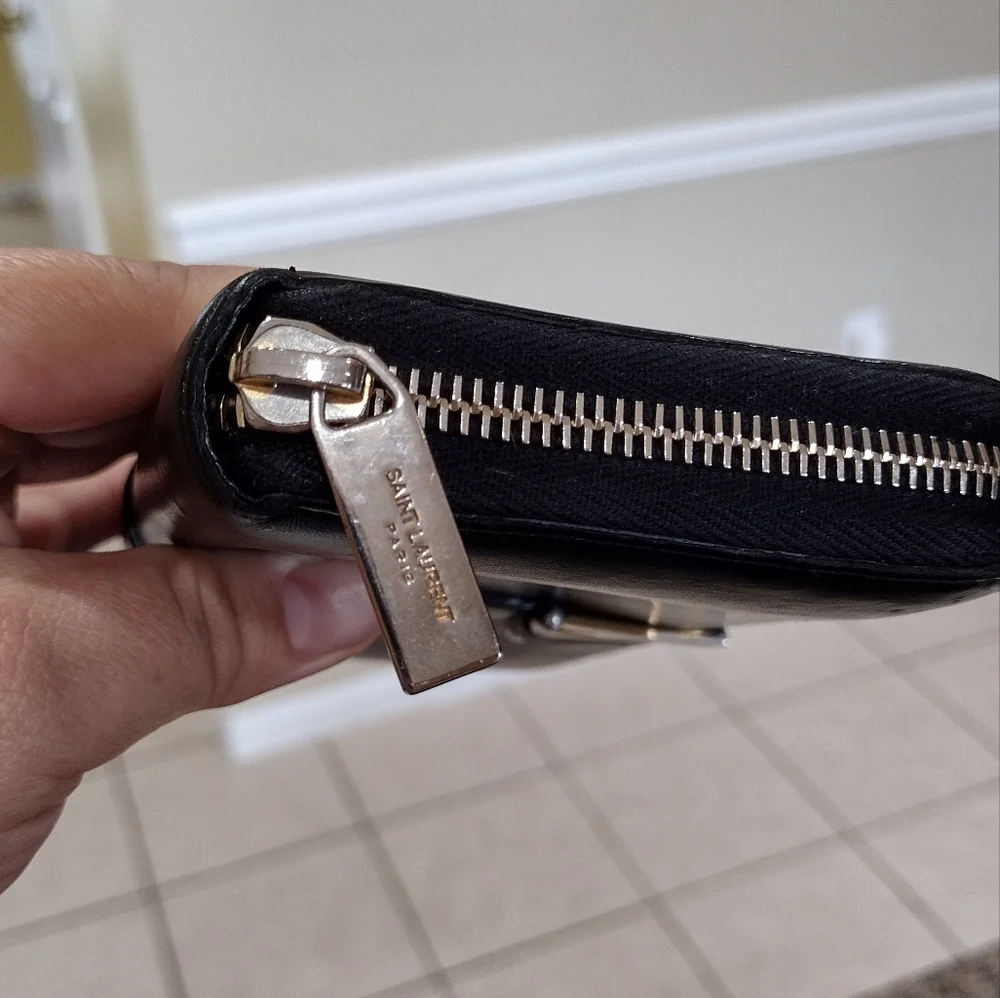 Yves Saint Laurent Ligne Y Leather Wallet - Picture 16 of 16